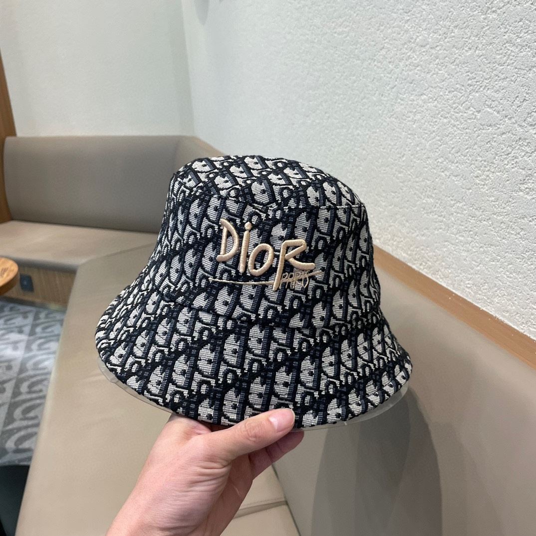 Christian Dior Caps